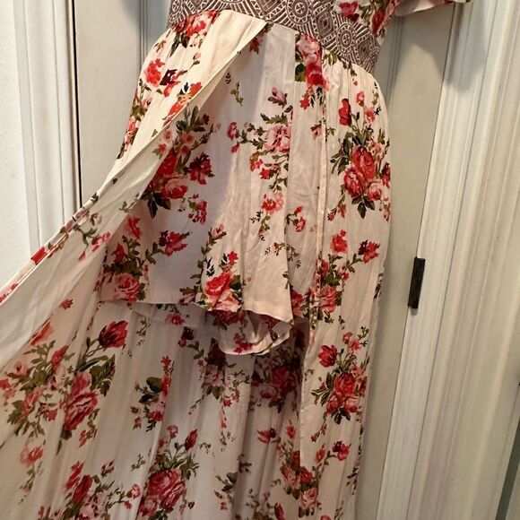 High low ( maxi length ) romper shirts set ! Super cute - new with tags- roses - Picture 2 of 10